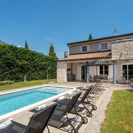 Istrian Mia, Pool & Jacuzzi Villa *