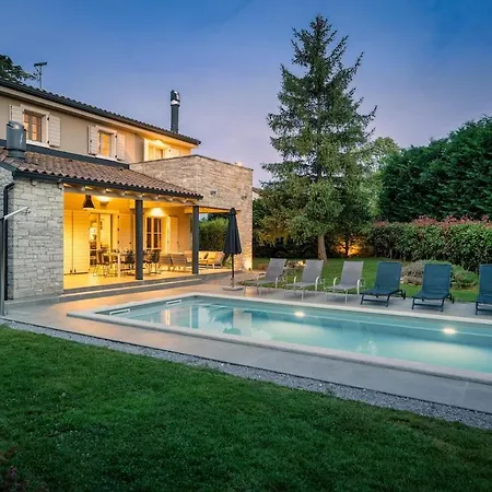 Istrian Mia, Pool & Jacuzzi Villa