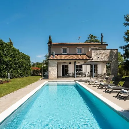 Istrian Mia, Pool & Jacuzzi